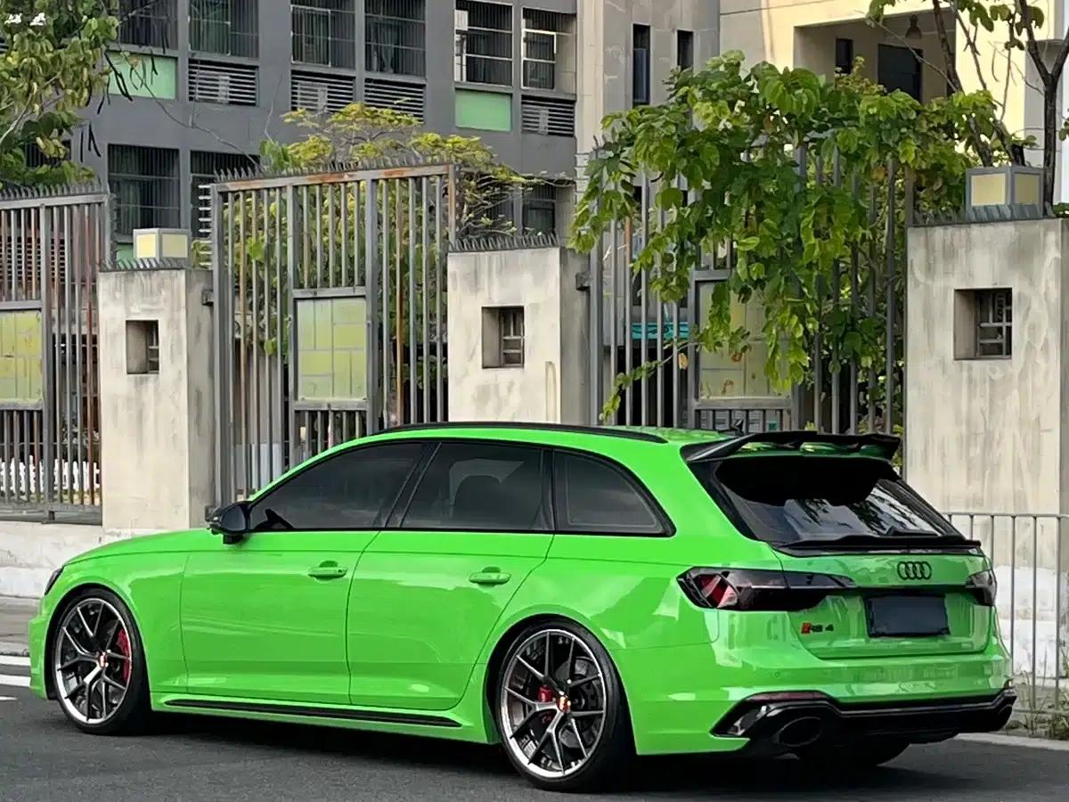 2023 Audi RS4 Avant Dark Gold Edition — миниатюра 5