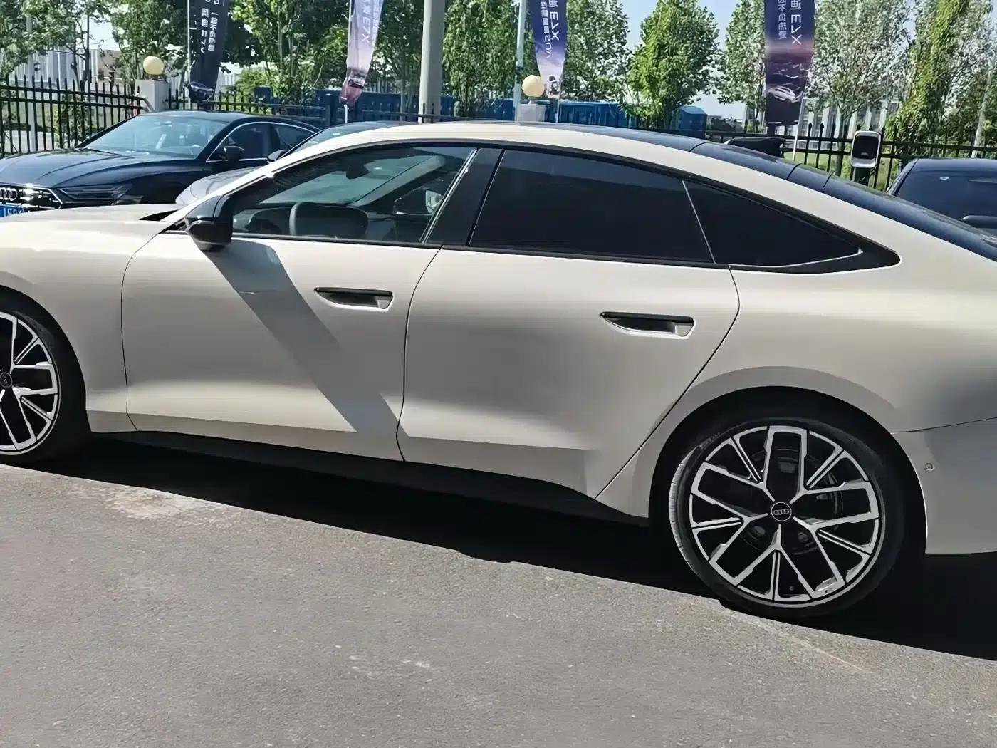 Audi A5L Sportback 2026 TFSI 150kW quattro Premium Model — миниатюра 1
