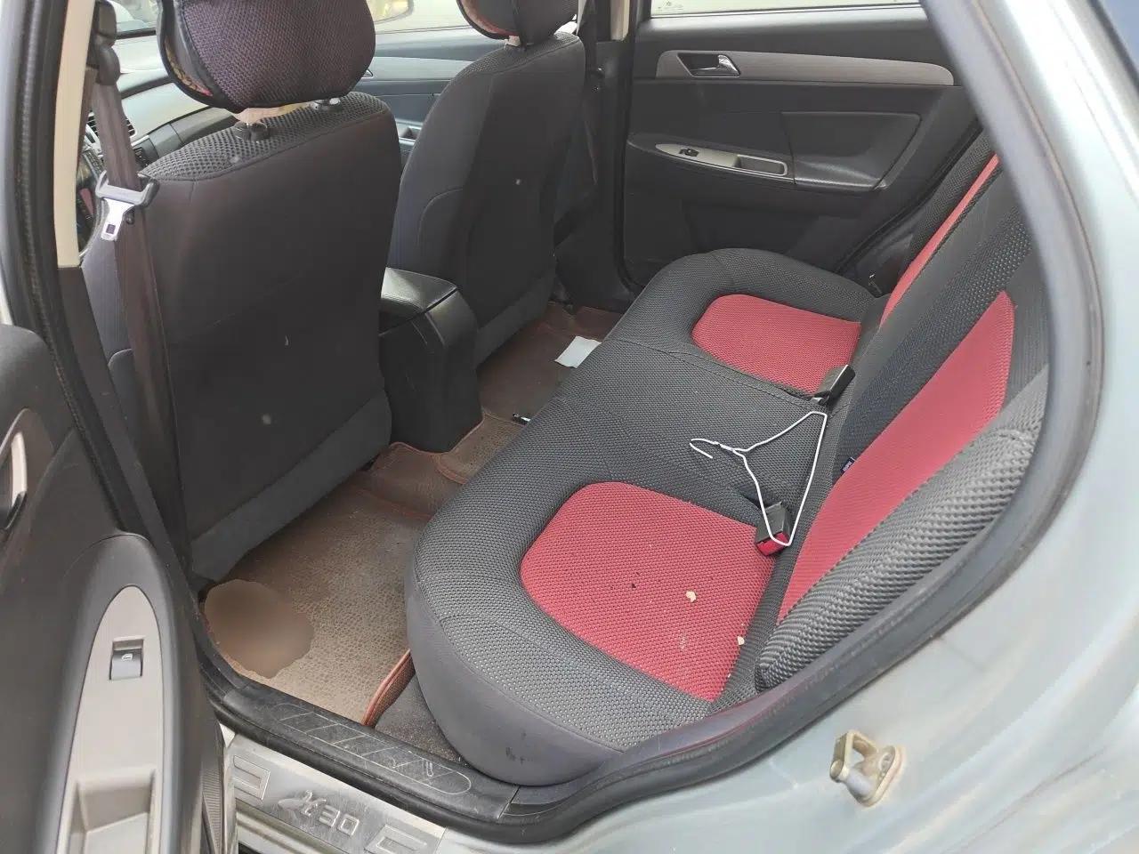 Dongfeng Aeolus H30 2011 CROSS 1.6L Manual Zunyi Model — миниатюра 18