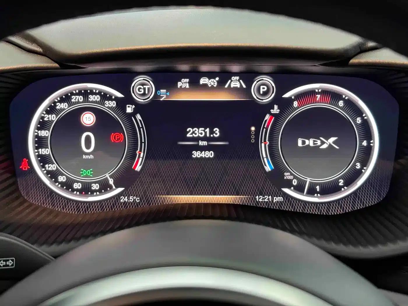 Aston Martin DBX 2023 3.0T STRAIGHT-SIX — миниатюра 11