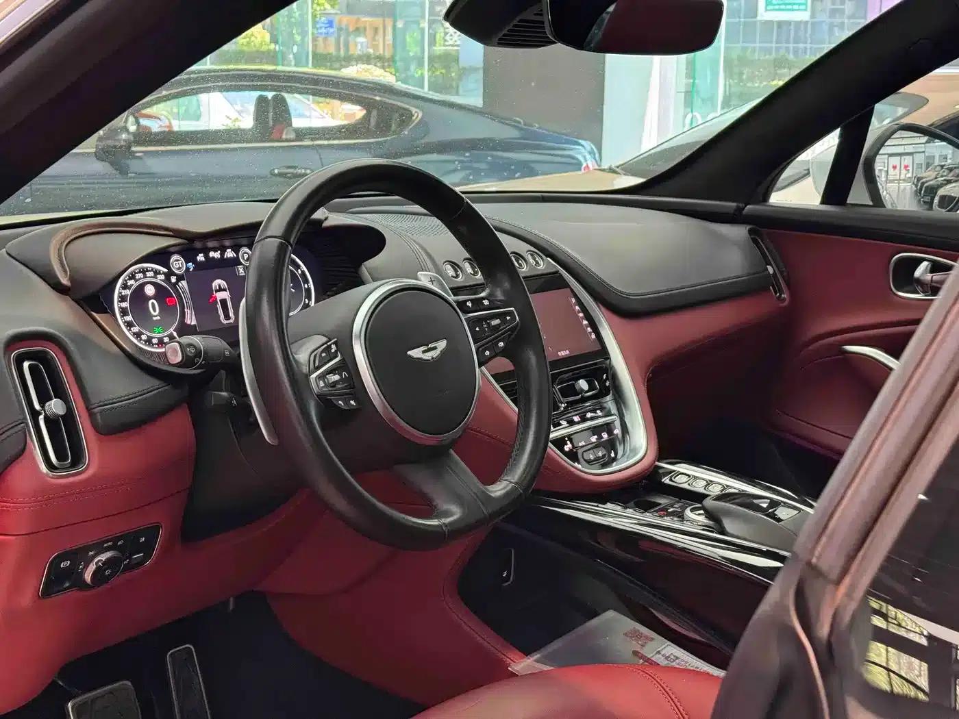 Aston Martin DBX 2023 3.0T STRAIGHT-SIX — миниатюра 7