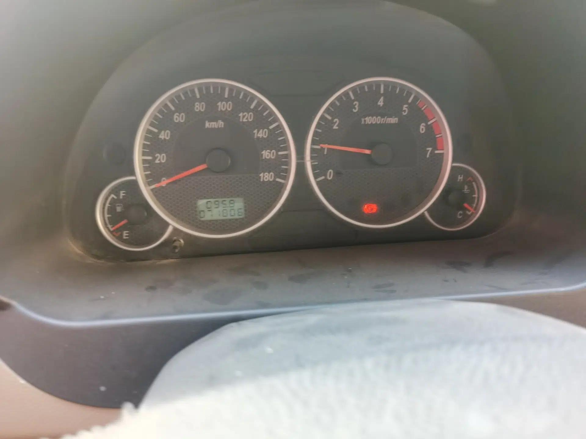 Dongfeng Xiaokang C36 2015 1.5L Base Version DK15-06 — миниатюра 12