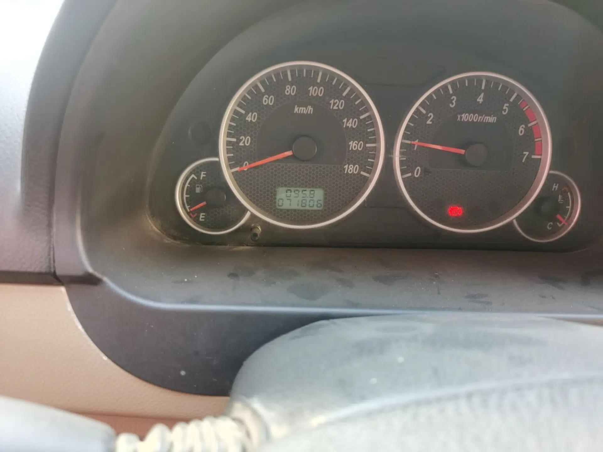 Dongfeng Xiaokang C36 2015 1.5L Base Version DK15-06 — миниатюра 13