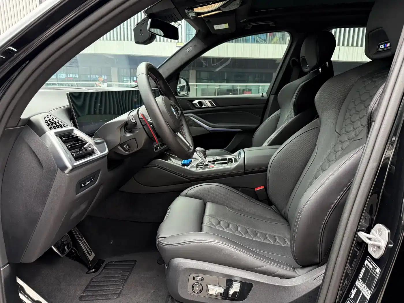 2023 BMW X5 M Competition — миниатюра 15