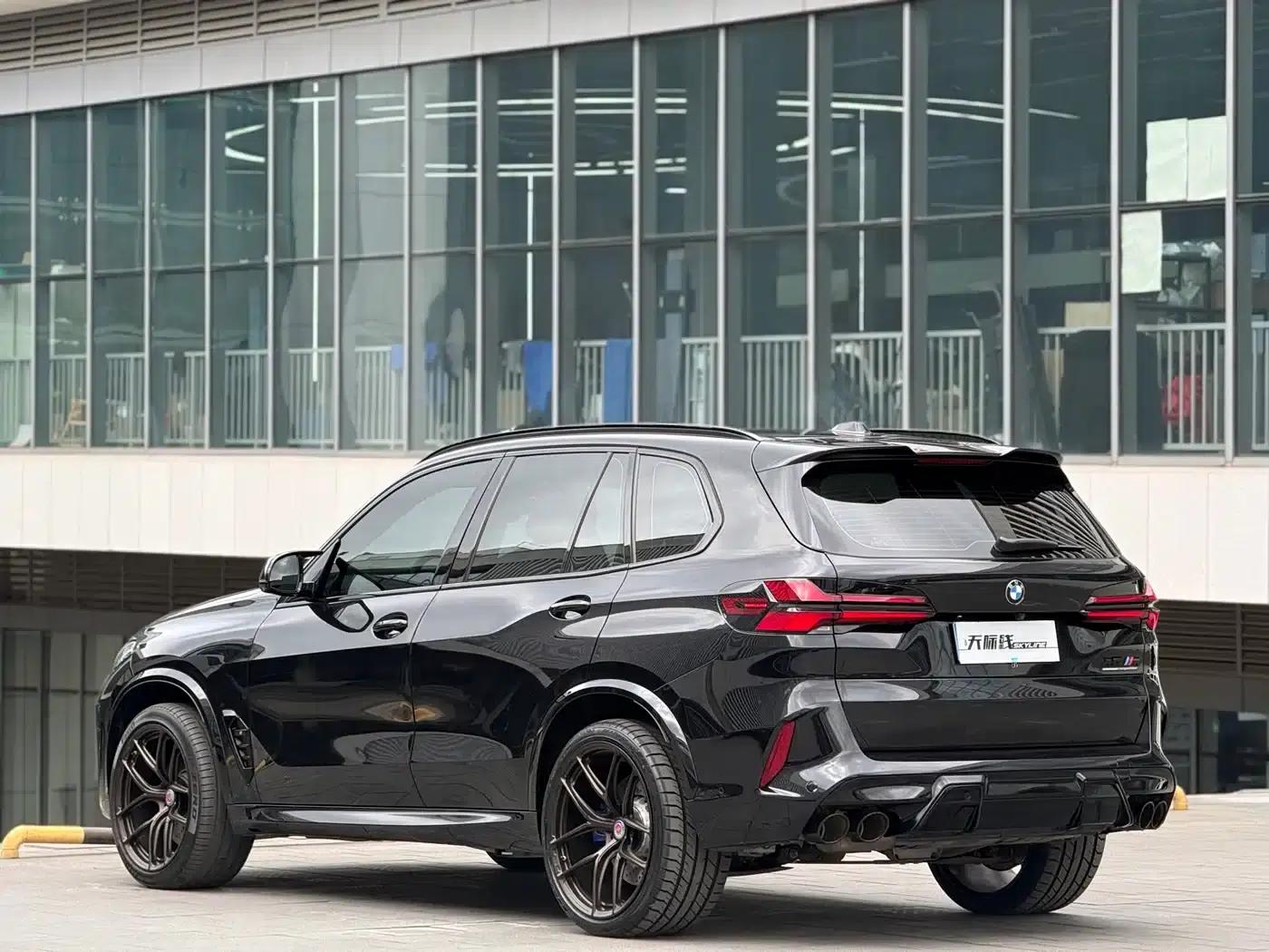 2023 BMW X5 M Competition — миниатюра 21