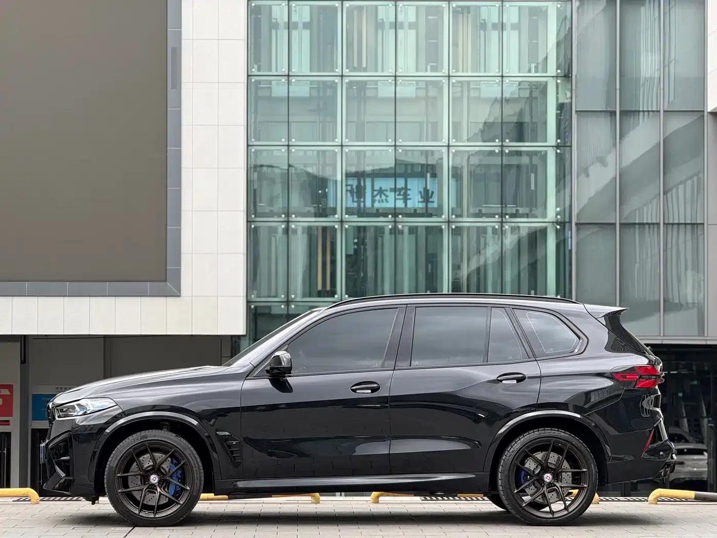 2023 BMW X5 M Competition — миниатюра 7