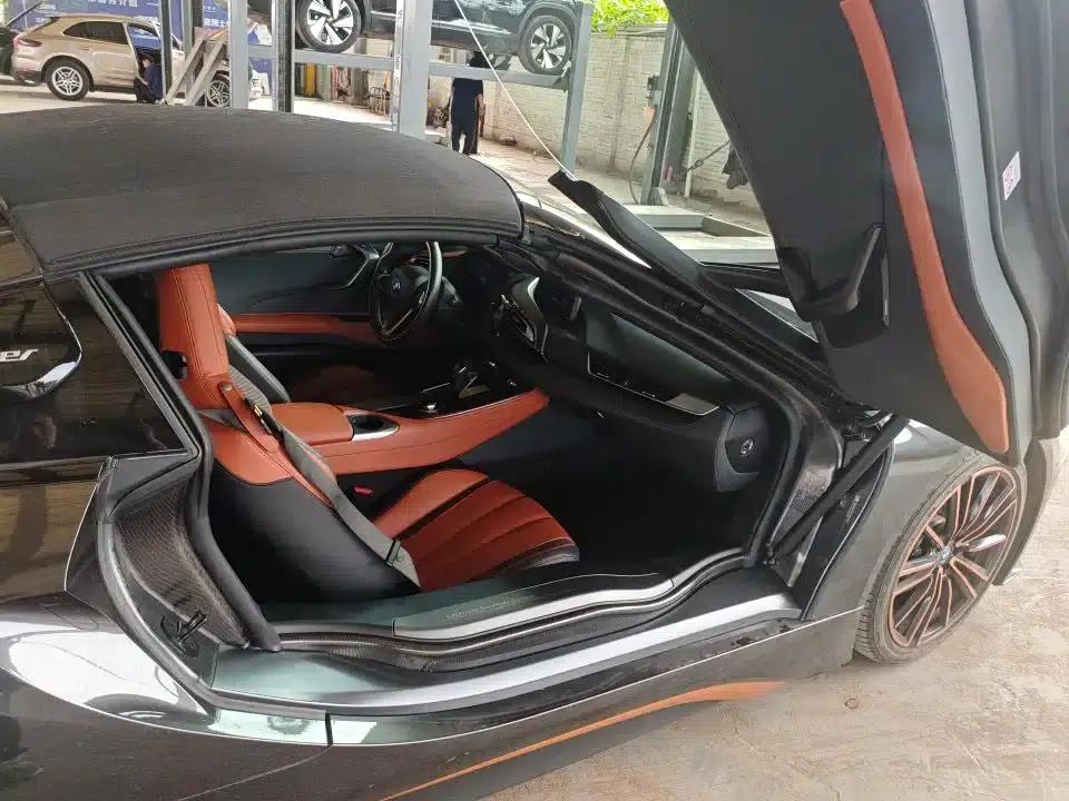 BMW i8 2019 Convertible — миниатюра 4