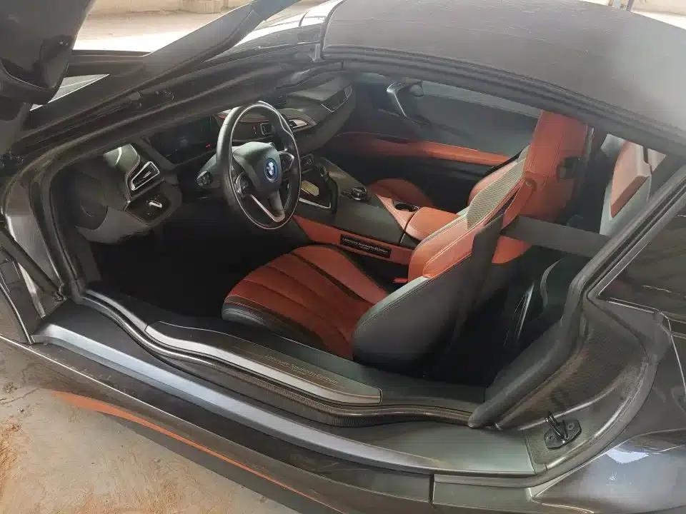 BMW i8 2019 Convertible — миниатюра 5