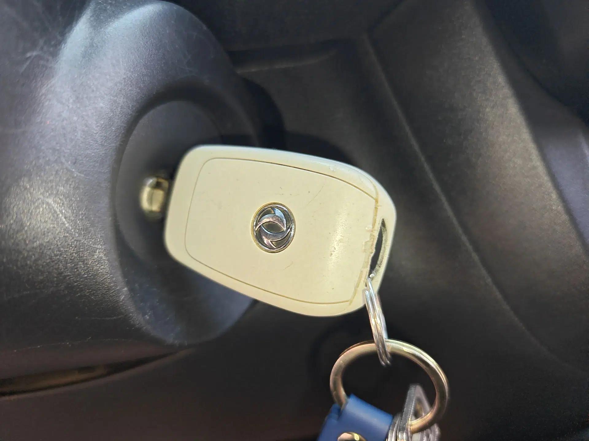 Dongfeng NAMMI EX1 2023 PRO Light Wind Edition Lightning Model — миниатюра 9