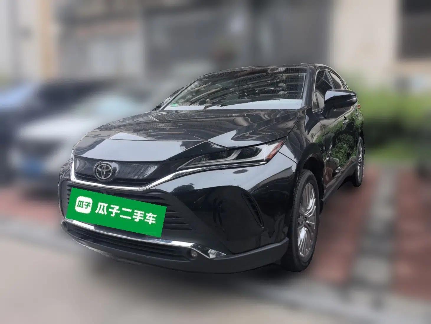 Toyota Harrier 2022 2.0L CVT Two-Wheel Drive Deluxe Edition — миниатюра 2