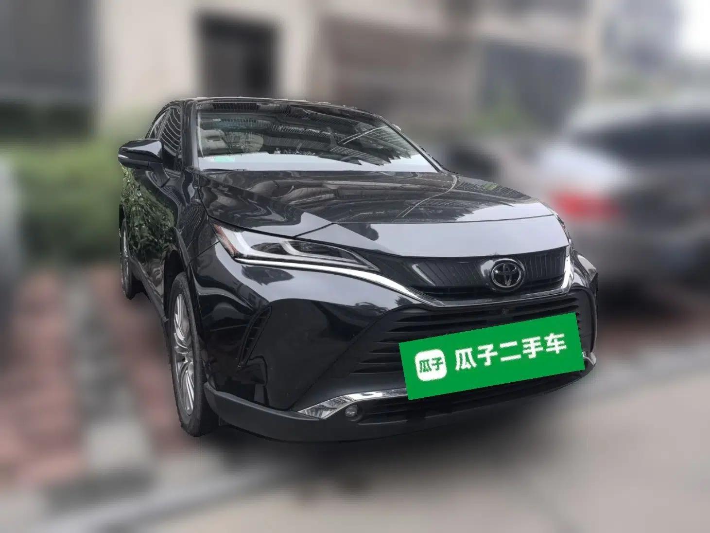 Toyota Harrier 2022 2.0L CVT Two-Wheel Drive Deluxe Edition — миниатюра 3