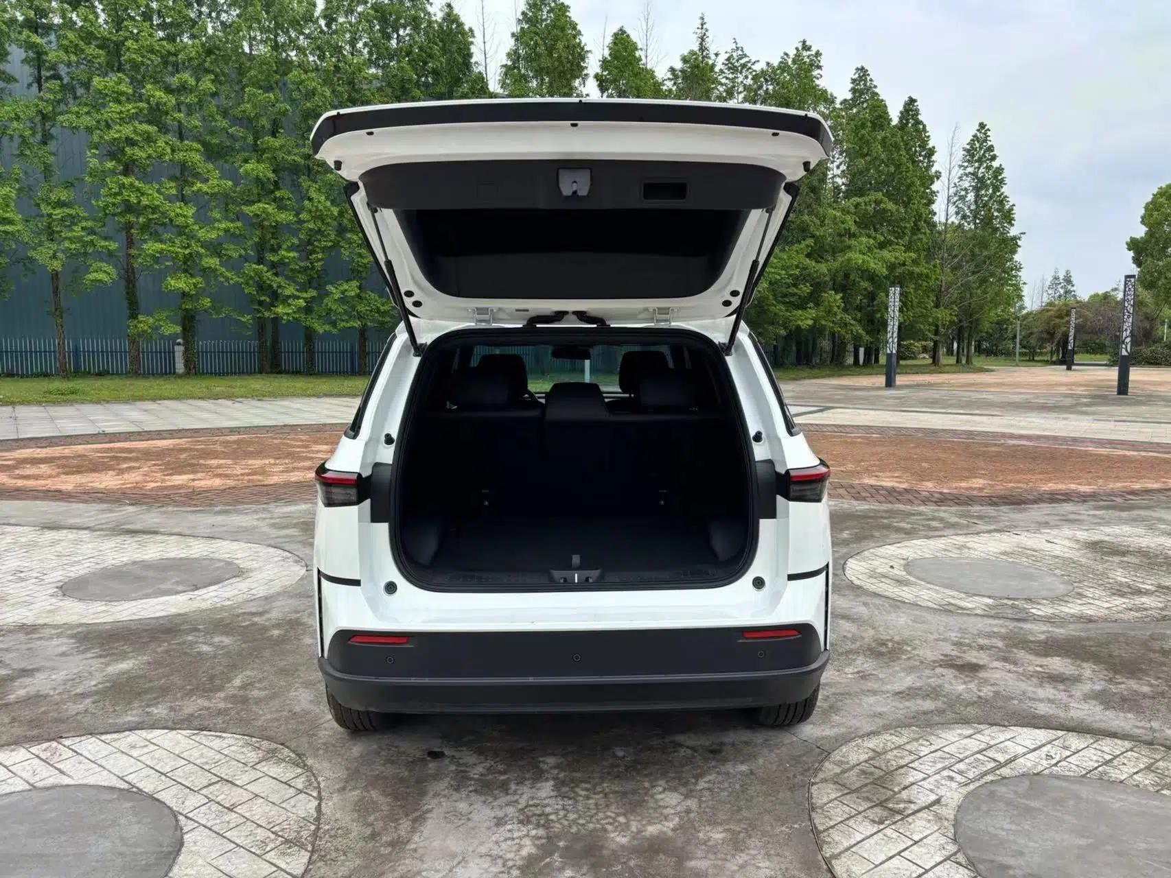 Toyota BZ 3X 2025 520 Pro — миниатюра 21