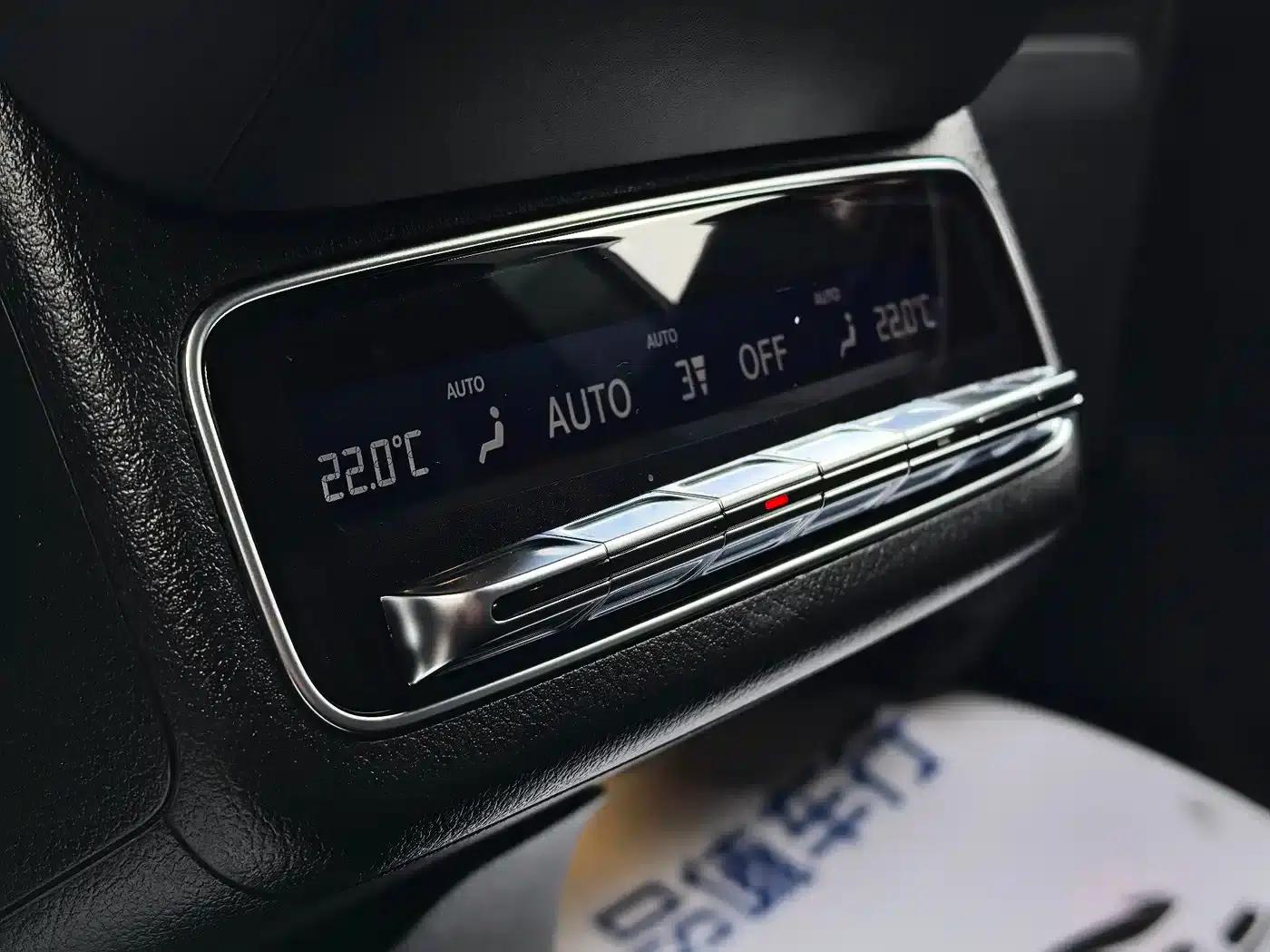 2024 Mercedes-Benz GLS AMG 63 4MATIC+ — миниатюра 11