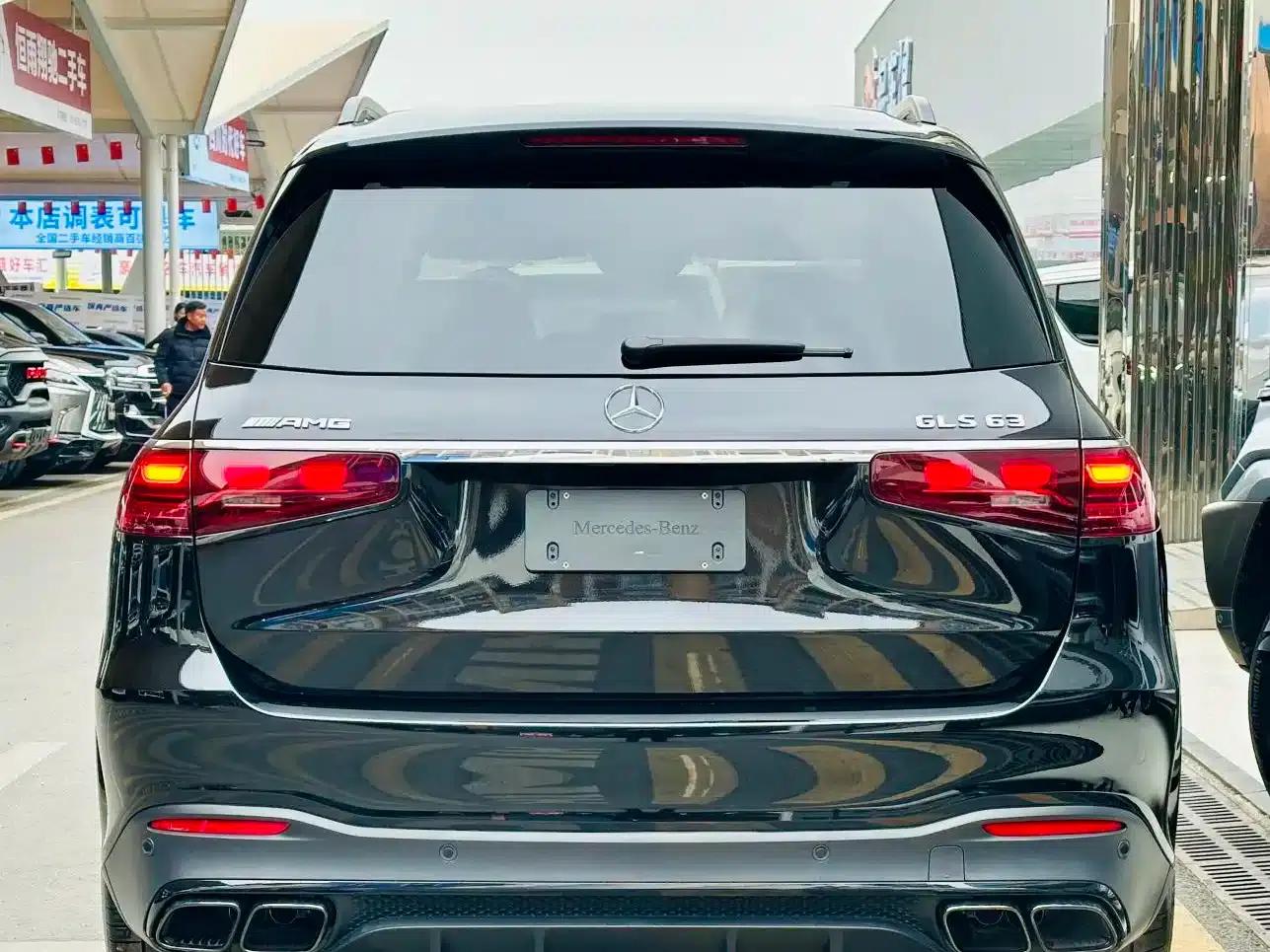 2024 Mercedes-Benz GLS AMG 63 4MATIC+ — миниатюра 3