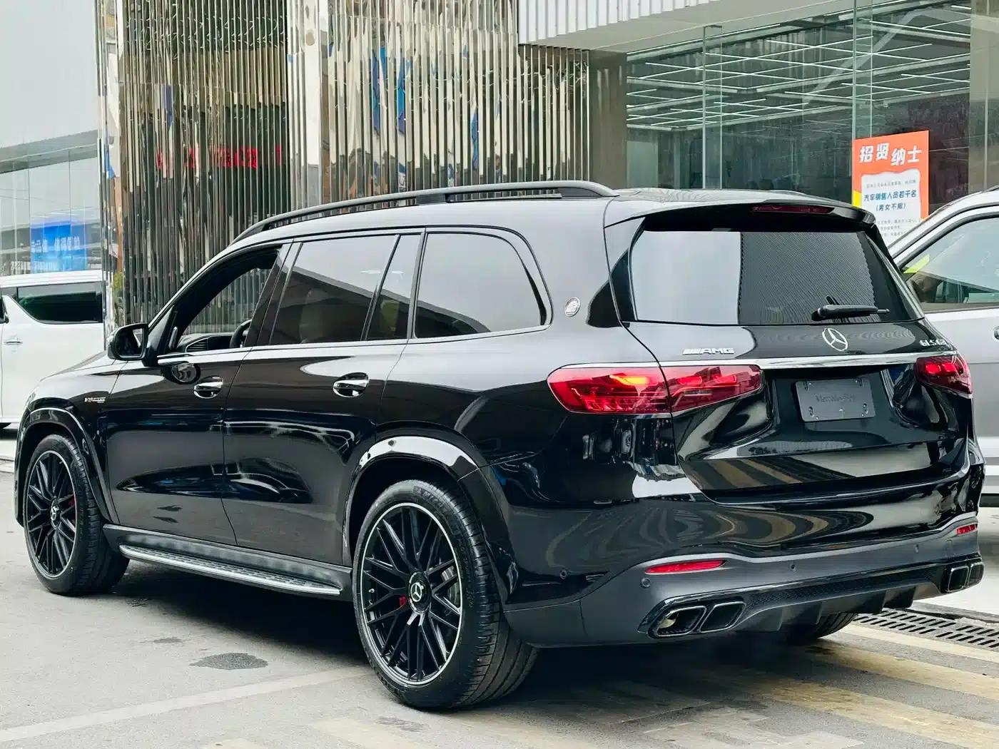 2024 Mercedes-Benz GLS AMG 63 4MATIC+ — миниатюра 4