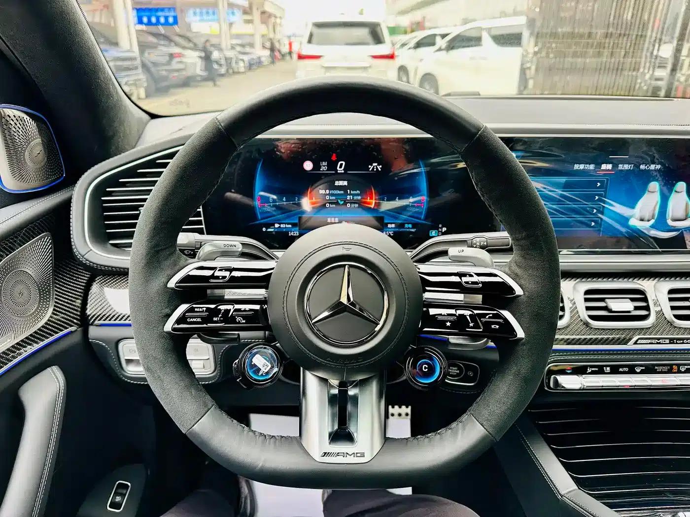 2024 Mercedes-Benz GLS AMG 63 4MATIC+ — миниатюра 8