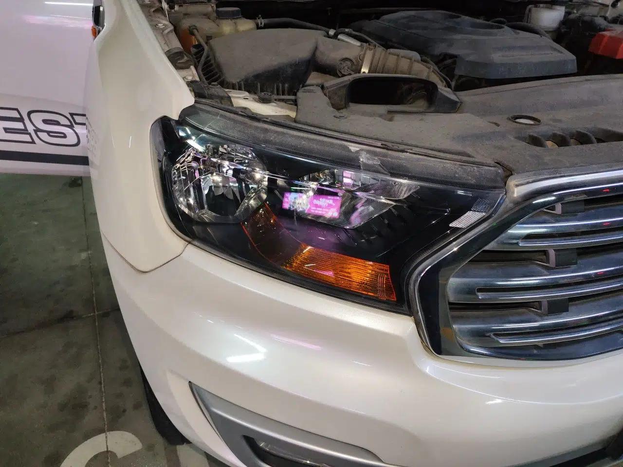 Ford Everest 2019 2.0T Gasoline Automatic 4x4 Elite Edition 5 Seats — миниатюра 7