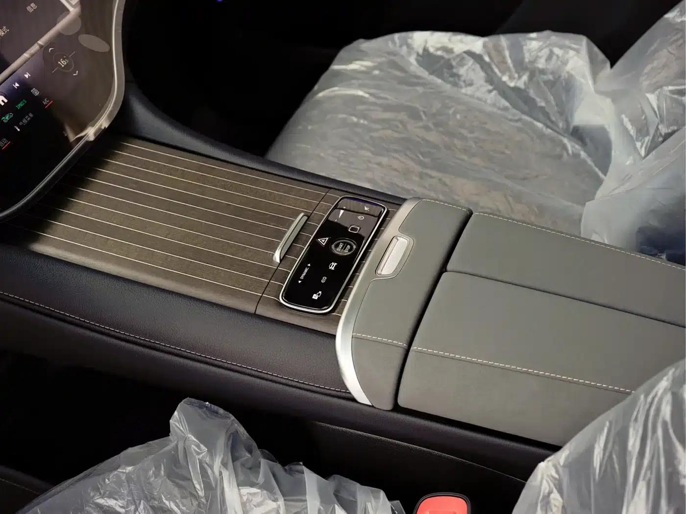 Mercedes-Benz EQS SUV 2025 500 4MATIC — миниатюра 17