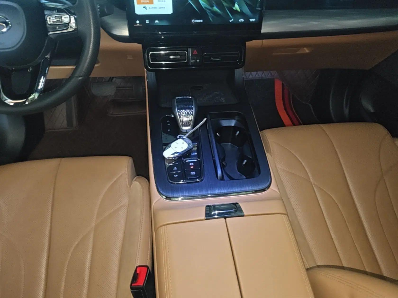 GAC Trumpchi ES9 2024 PHEV 143km Pro+ — миниатюра 17