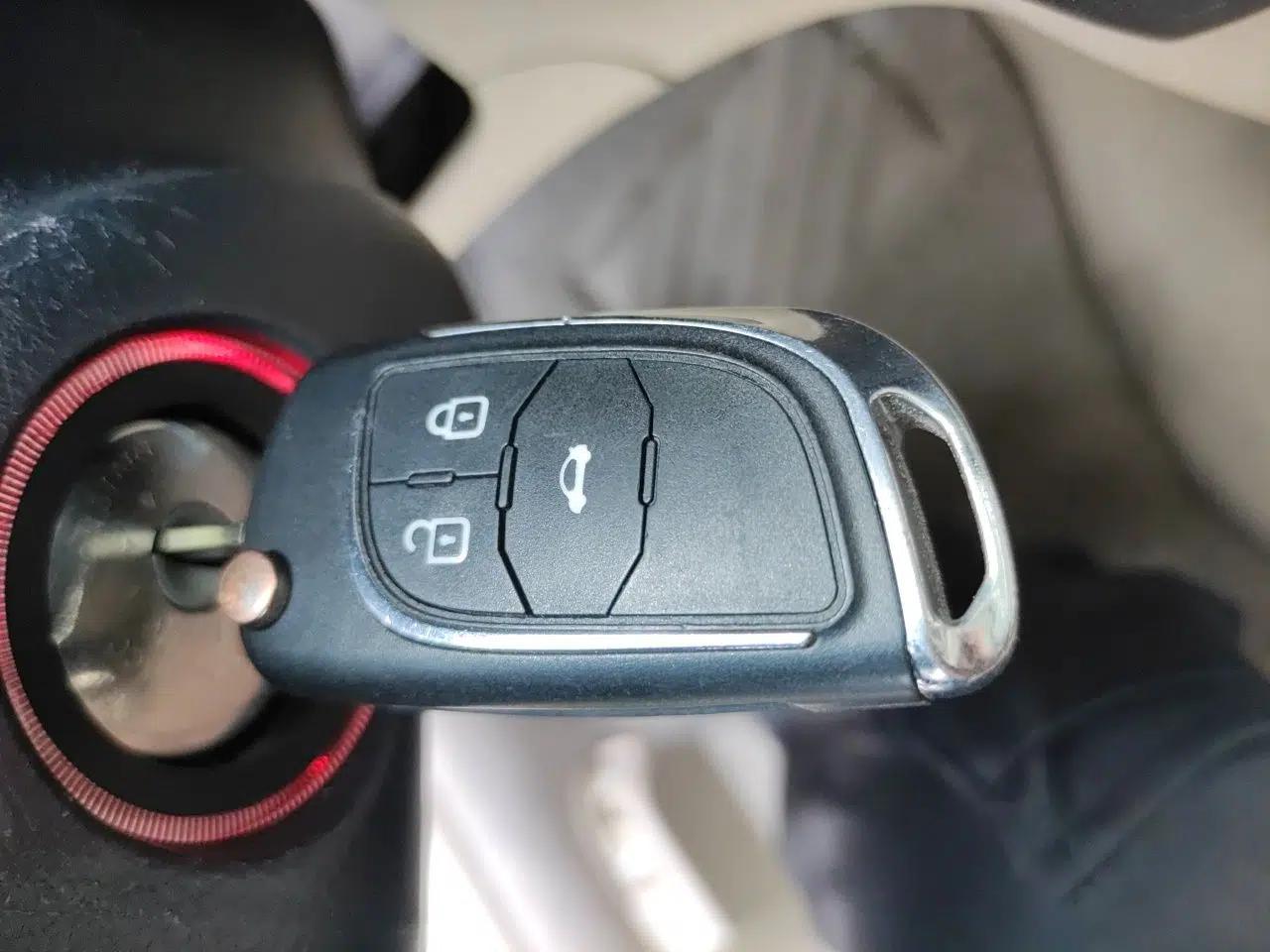 GAC Trumpchi GA5 New Energy 2015 Range-Extended Luxury Edition — миниатюра 9
