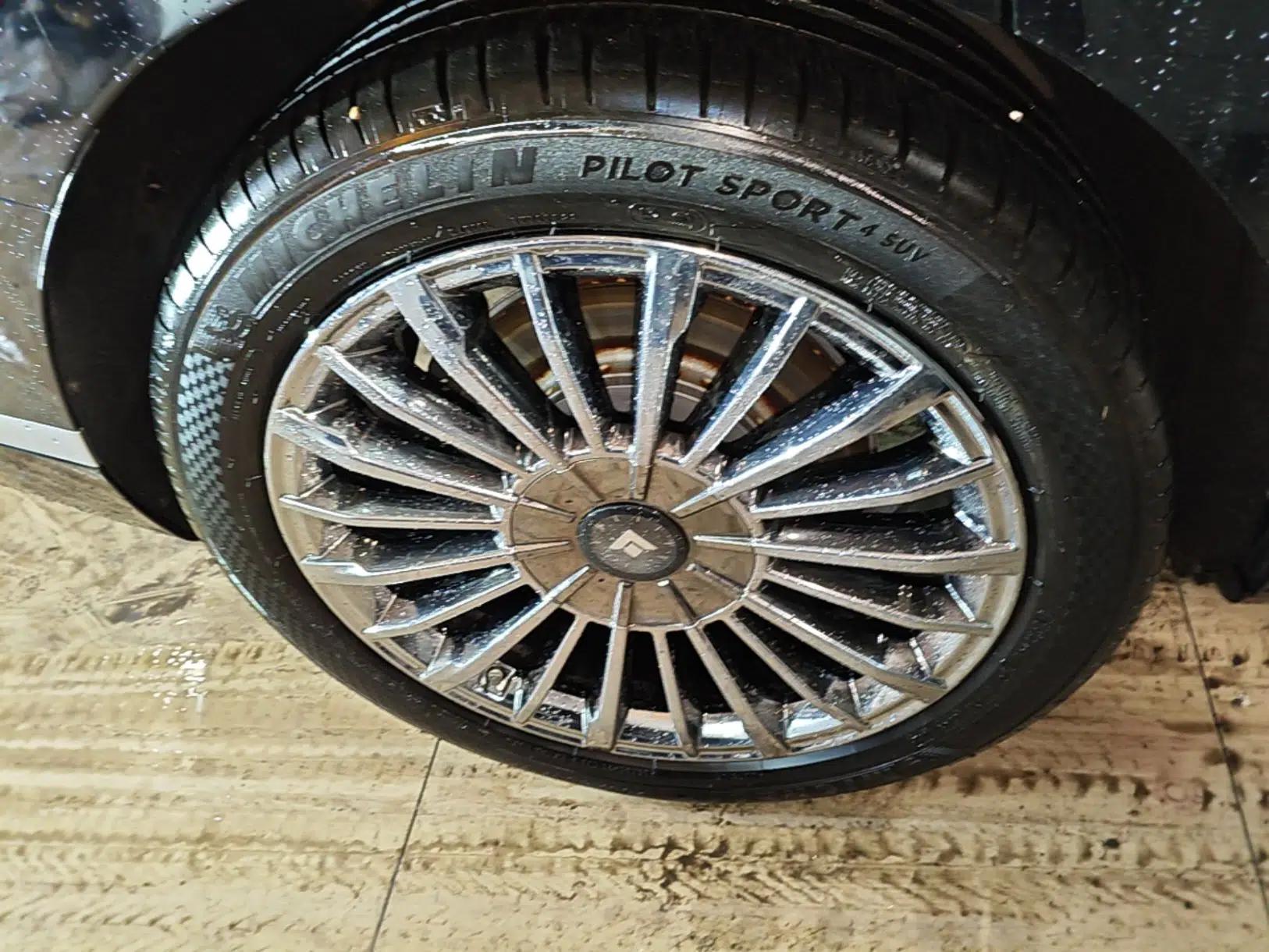 Hyptec HL 2025 700 Ultra Six-Seater All-Wheel-Drive LiDAR Version — миниатюра 10