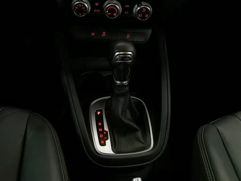 Audi A1 2014 30 TFSI Sportback Comfort — миниатюра 13