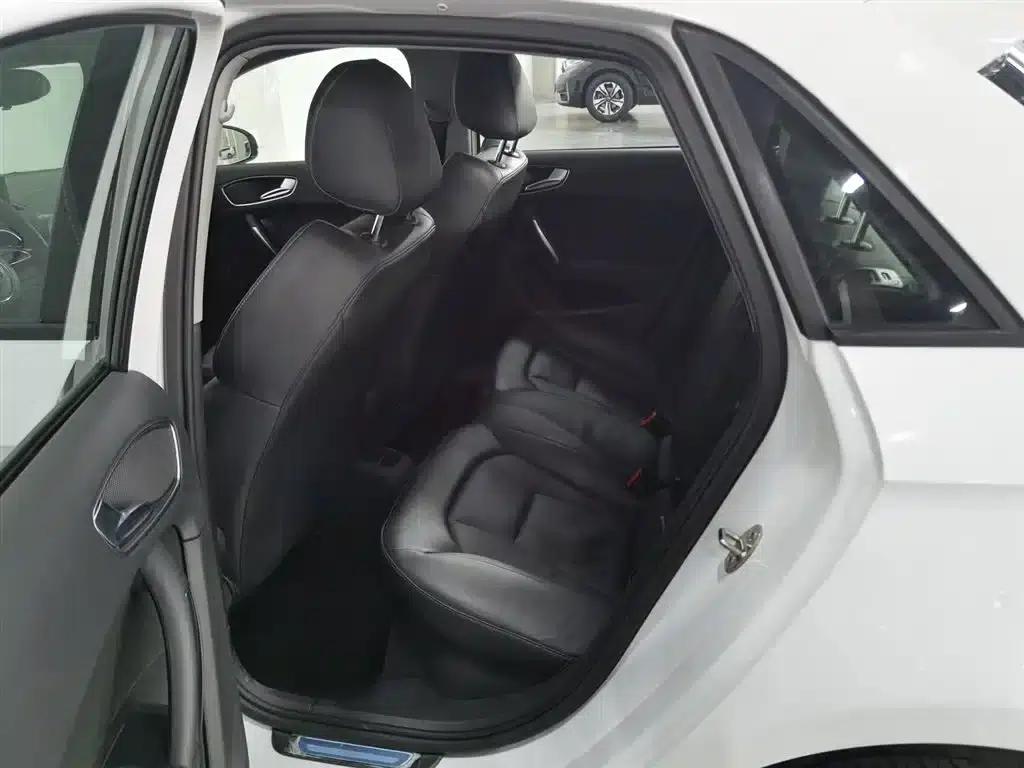 Audi A1 2014 30 TFSI Sportback Comfort — миниатюра 15