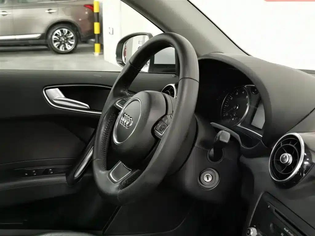 Audi A1 2014 30 TFSI Sportback Comfort — миниатюра 22
