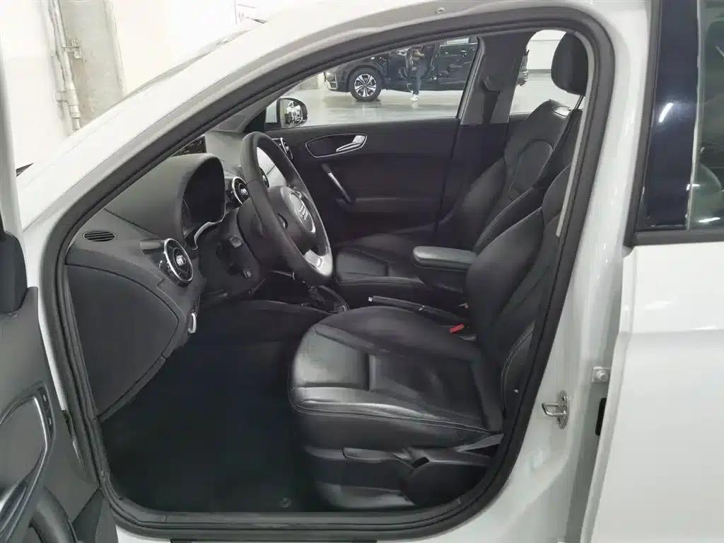 Audi A1 2014 30 TFSI Sportback Comfort — миниатюра 10