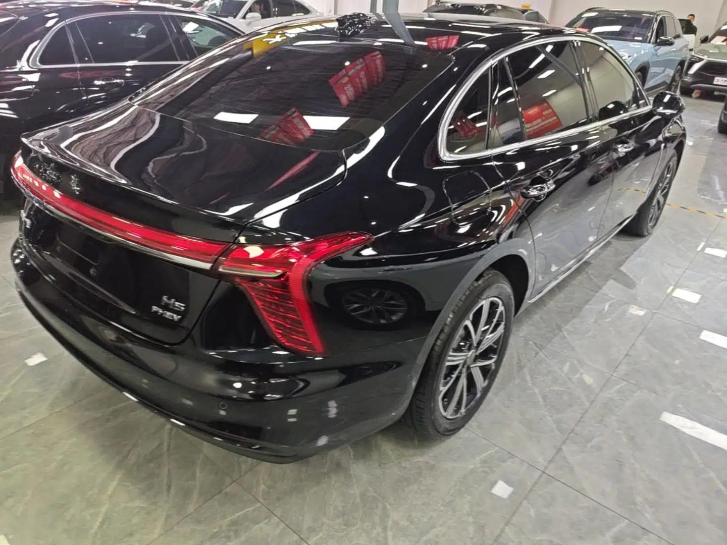 Hongqi H5 PHEV 2025 130 Super Hybrid Version — миниатюра 6