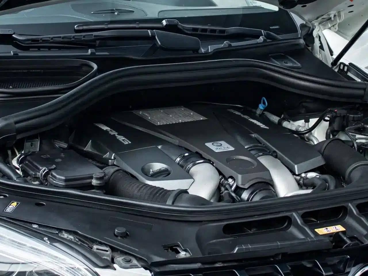 2012 Mercedes-Benz M-Class AMG ML 63 — миниатюра 11