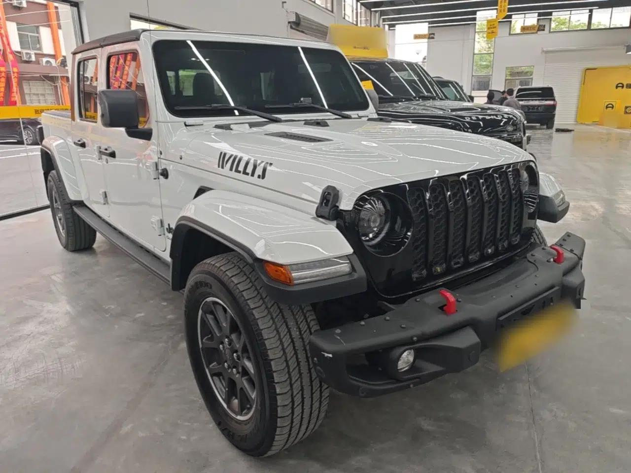 Jeep Gladiator 2023 3.6L Overland — миниатюра 6