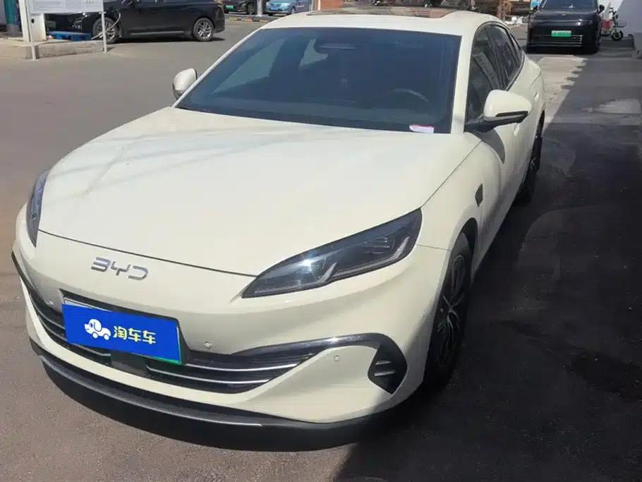 Seal 06 DM-i Touring Edition 2025 DM-i 80KM Premium — миниатюра 1