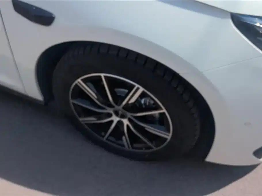 Seal 06 DM-i Touring Edition 2025 DM-i 80KM Premium — миниатюра 6