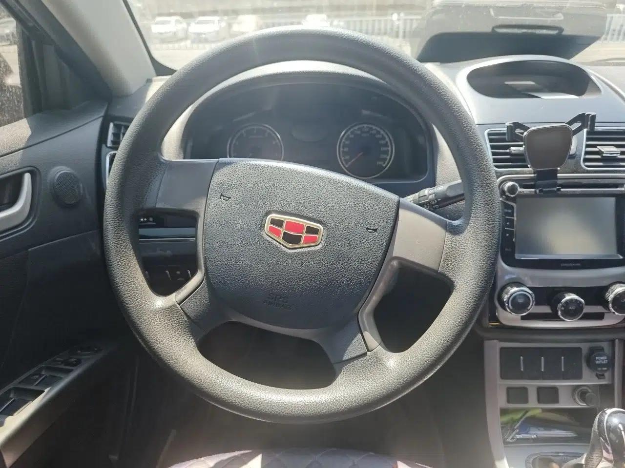 Geely Auto Classic Emgrand 2013 Hatchback 1.5L Manual Entry-Level Model — миниатюра 11