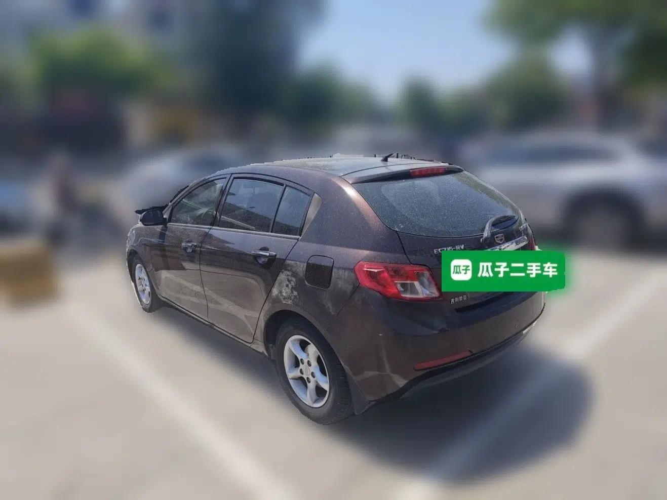 Geely Auto Classic Emgrand 2013 Hatchback 1.5L Manual Entry-Level Model — миниатюра 4