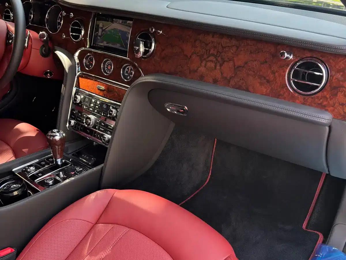 Mulsanne 2017 6.8T Long Wheelbase — миниатюра 12