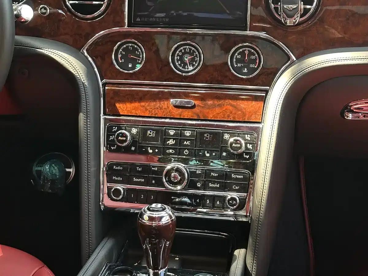 Mulsanne 2017 6.8T Long Wheelbase — миниатюра 24