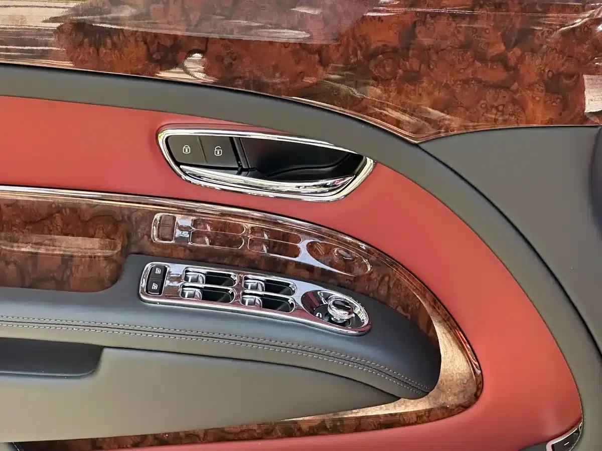 Mulsanne 2017 6.8T Long Wheelbase — миниатюра 30