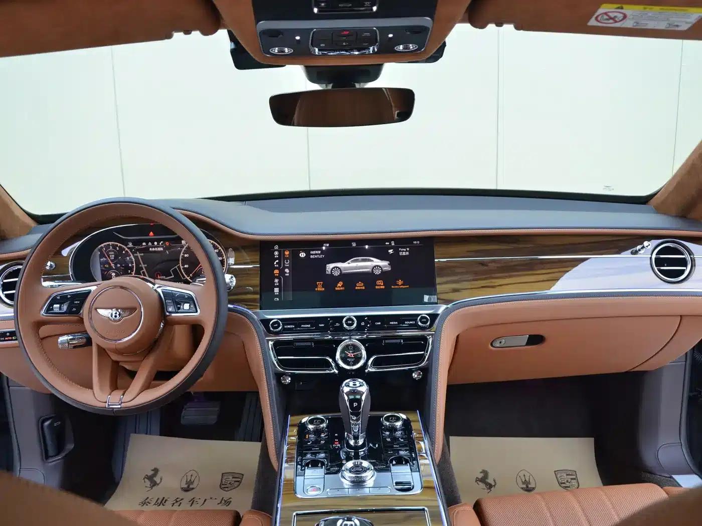2022 Flying Spur Plug-in Hybrid 2.9T V6 — миниатюра 13
