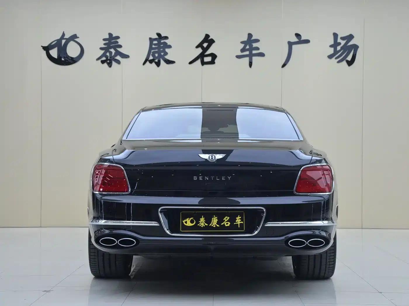 2022 Flying Spur Plug-in Hybrid 2.9T V6 — миниатюра 3