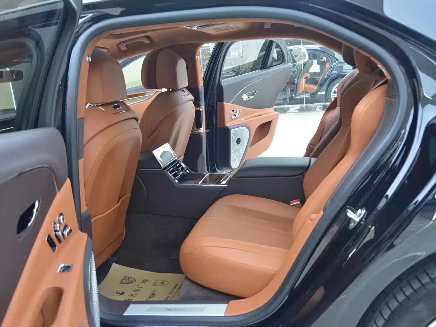 2022 Flying Spur Plug-in Hybrid 2.9T V6 — миниатюра 5