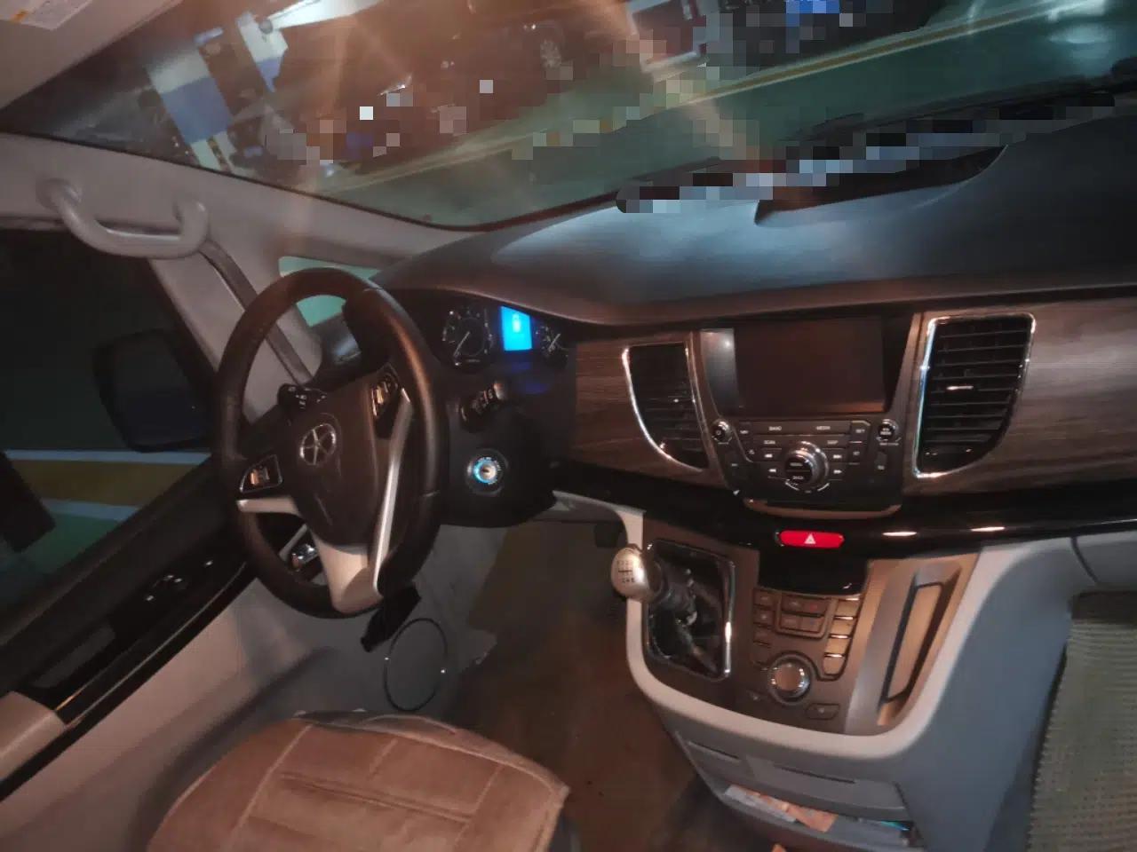 JAC Group Refine M5 2013 2.0T Gasoline Manual Business Edition — миниатюра 11