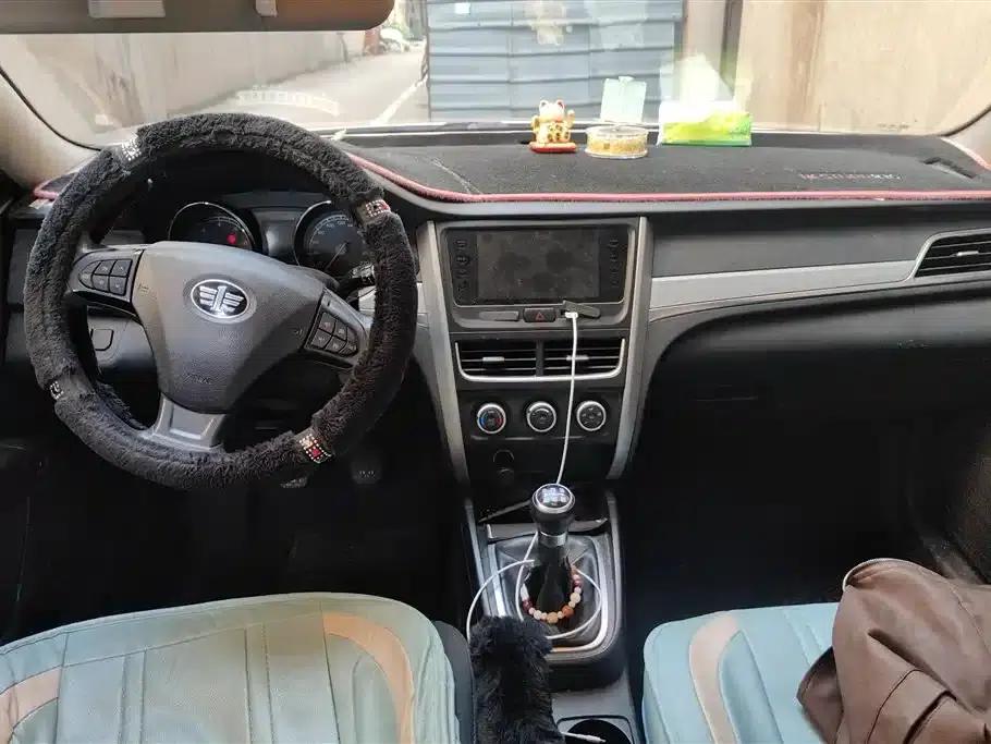 Besturn B30 2017 1.6L Manual Deluxe Edition — миниатюра 12