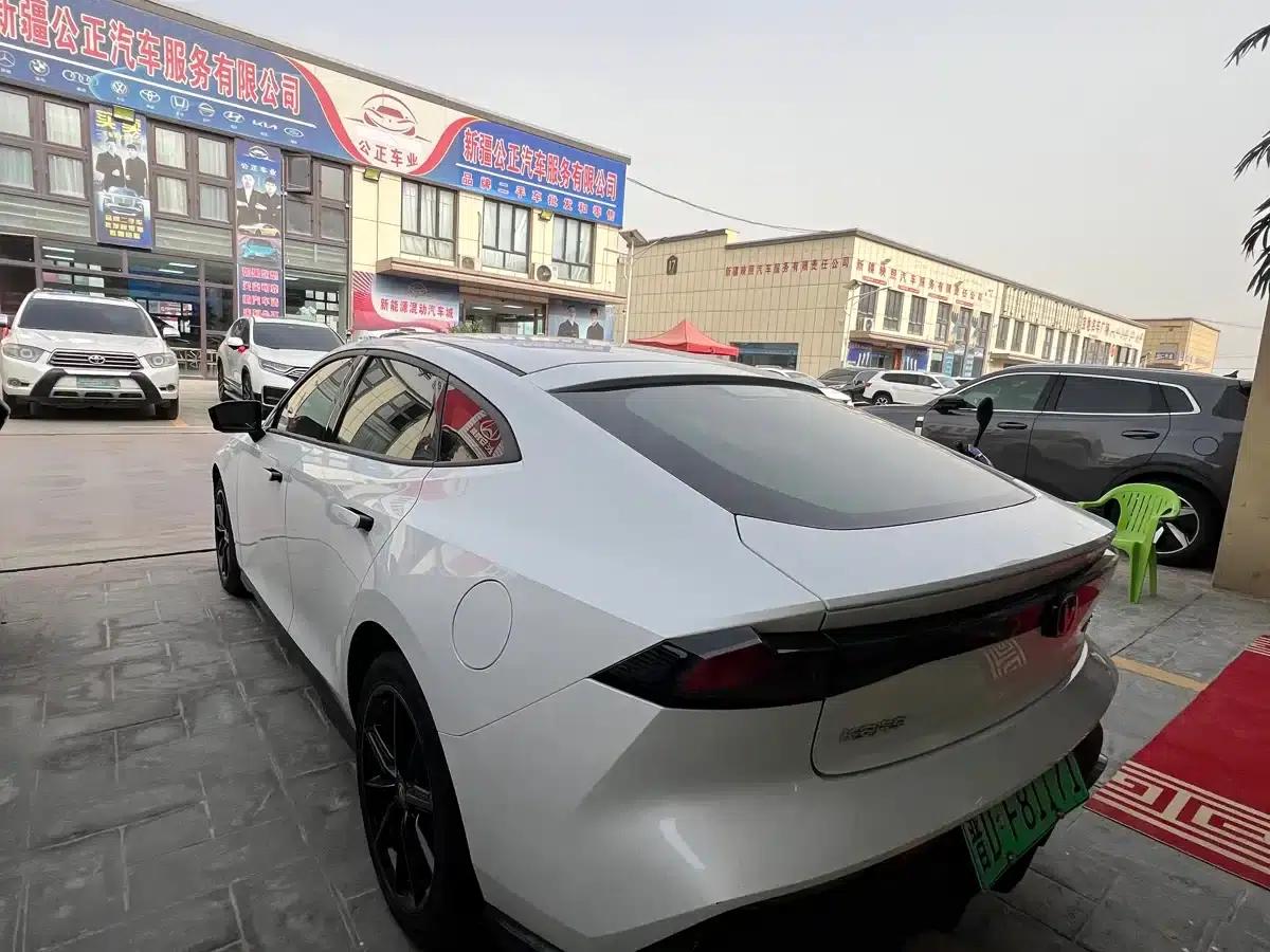 Changan UNI-V Smart Electric iDD 2023 Model, Smart Electric iDD 1.5T, 113km Smart Fun Edition (Fast Version) — миниатюра 7