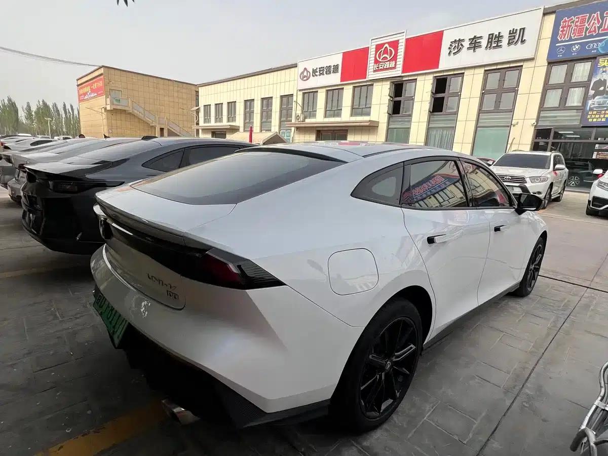 Changan UNI-V Smart Electric iDD 2023 Model, Smart Electric iDD 1.5T, 113km Smart Fun Edition (Fast Version) — миниатюра 9