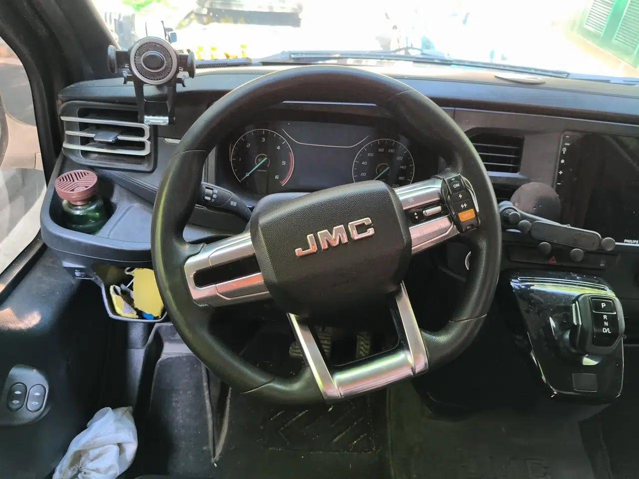 JMC Fushun 2023 2.0T Automatic Mid-Range Mid-Roof Commercial Multi-Purpose 7-Seater Passenger Vehicle — миниатюра 11