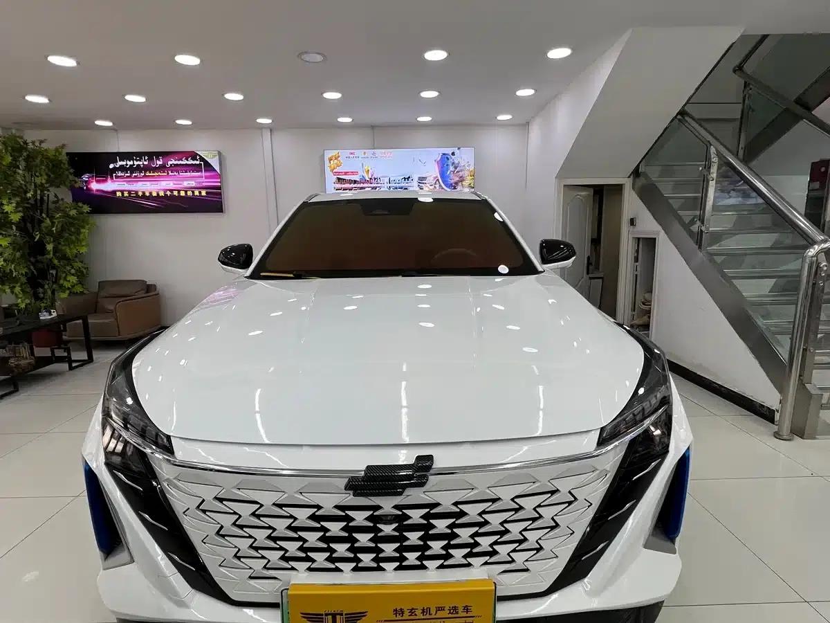 Changan Oushang Z6 New Energy 2022 Blue Whale iDD 150KM Flagship PLUS Smart Parking Edition — миниатюра 2