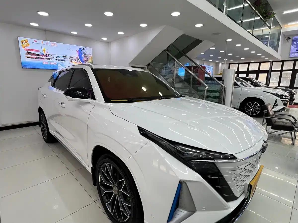 Changan Oushang Z6 New Energy 2022 Blue Whale iDD 150KM Flagship PLUS Smart Parking Edition — миниатюра 3