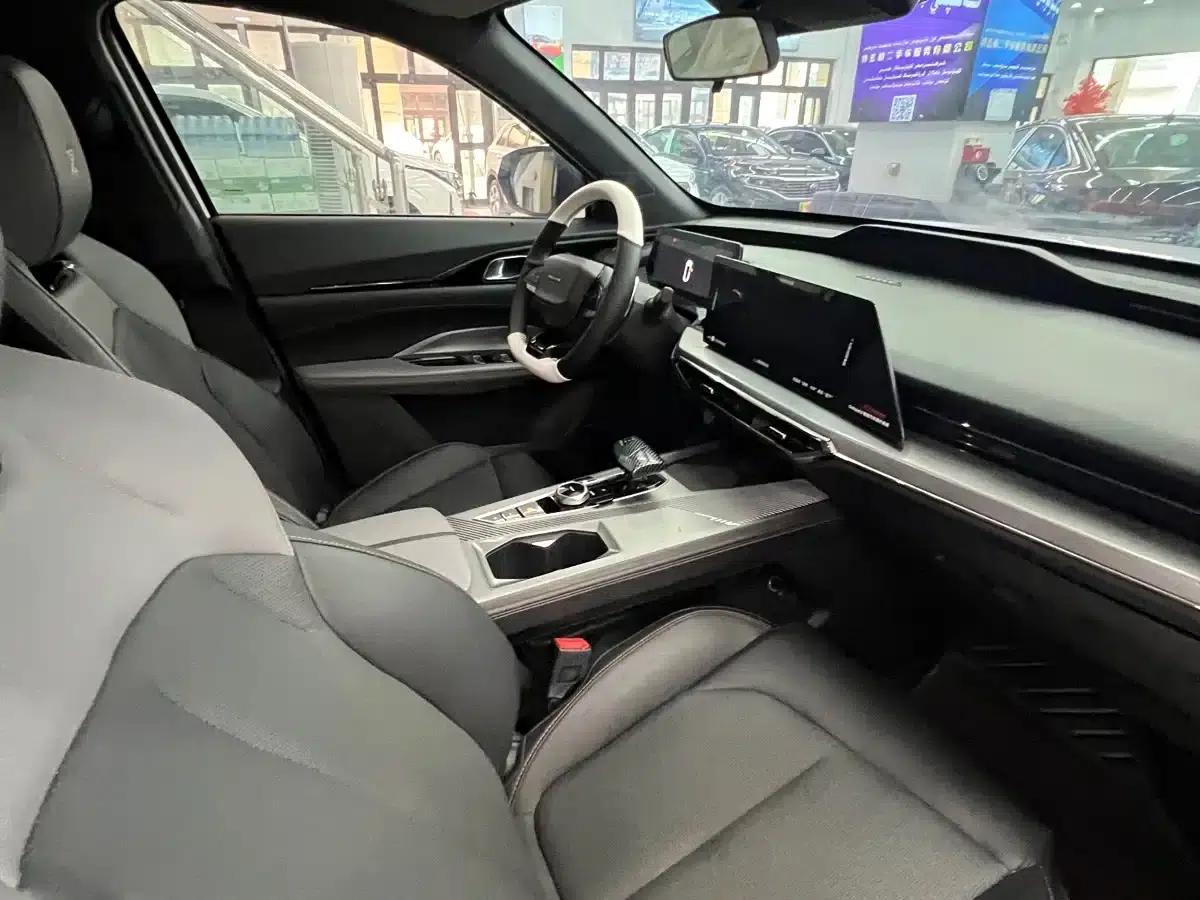 Changan Oushang Z6 New Energy 2022 Blue Whale iDD 150KM Flagship PLUS Smart Parking Edition — миниатюра 4